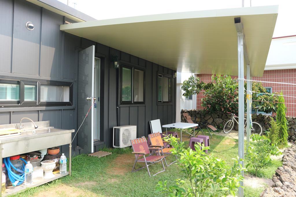 Blue Island Guesthouse Seogwipo Exterior foto