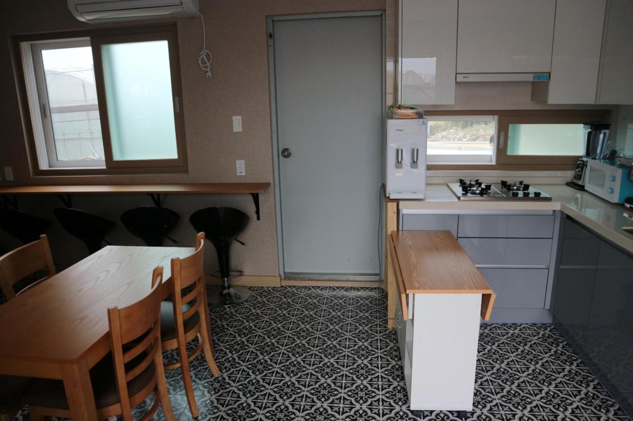 Blue Island Guesthouse Seogwipo Exterior foto