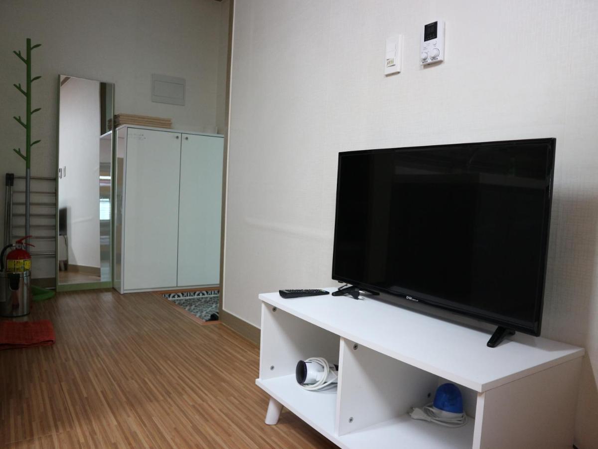 Blue Island Guesthouse Seogwipo Exterior foto